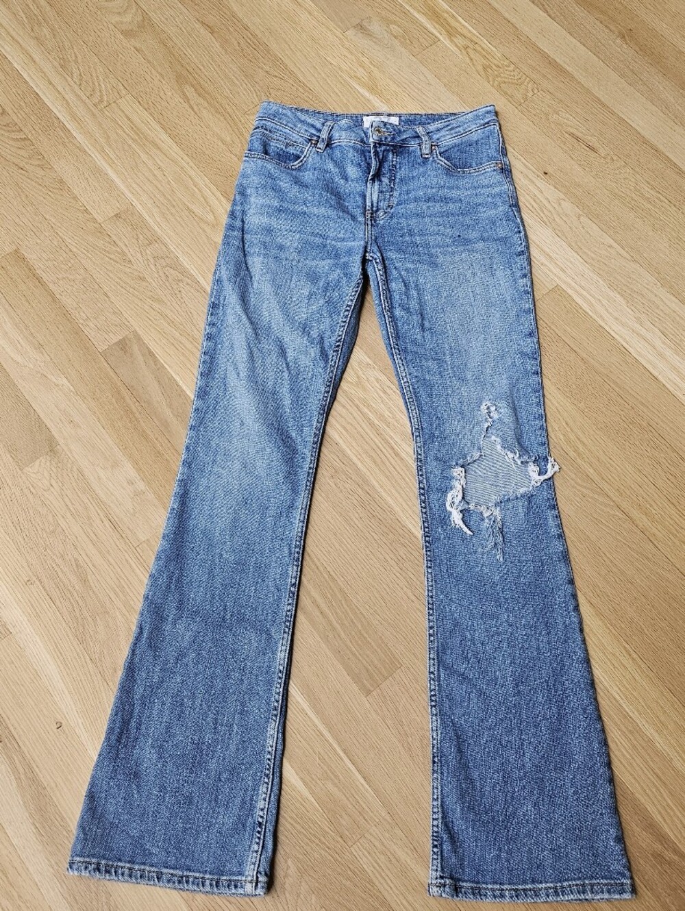 Free People Vintage Indigo Carmen Flare Denim Jeans - Picture 2 of 8